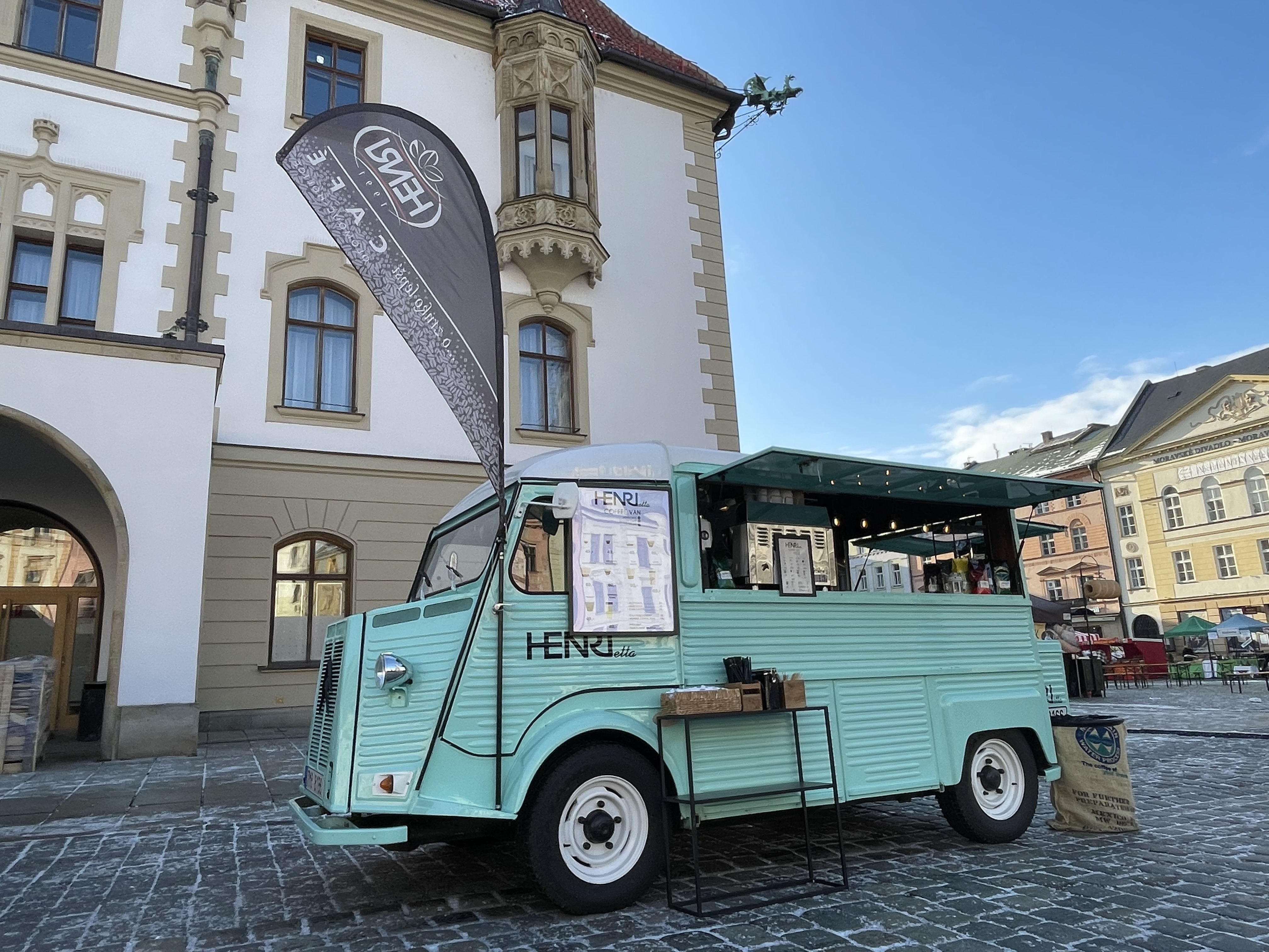 Coffee catering z vanu HENRIetta